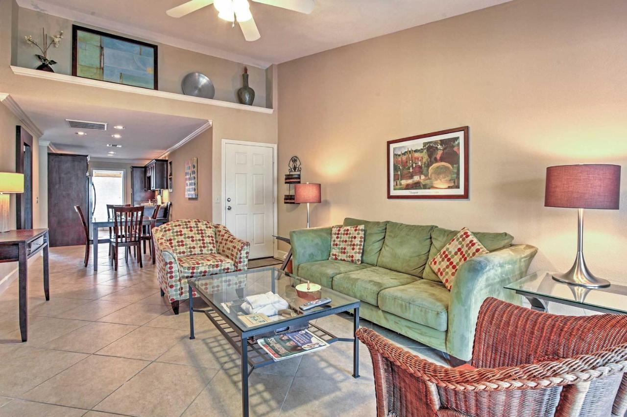 Colorful Galveston Retreat Steps From Beach And Pool Kültér fotó