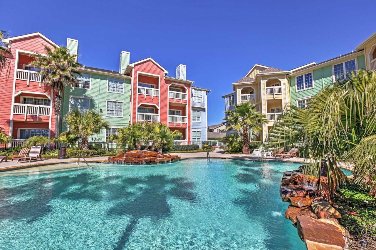 Colorful Galveston Retreat Steps From Beach And Pool Kültér fotó